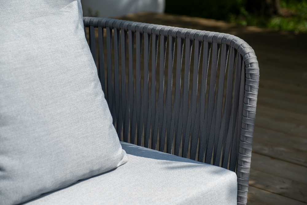 "Багамы" диван 3-местный плетеный из роупа, каркас алюминий темно-серый (RAL7024) муар, роуп серый 15мм, ткань светло-серая