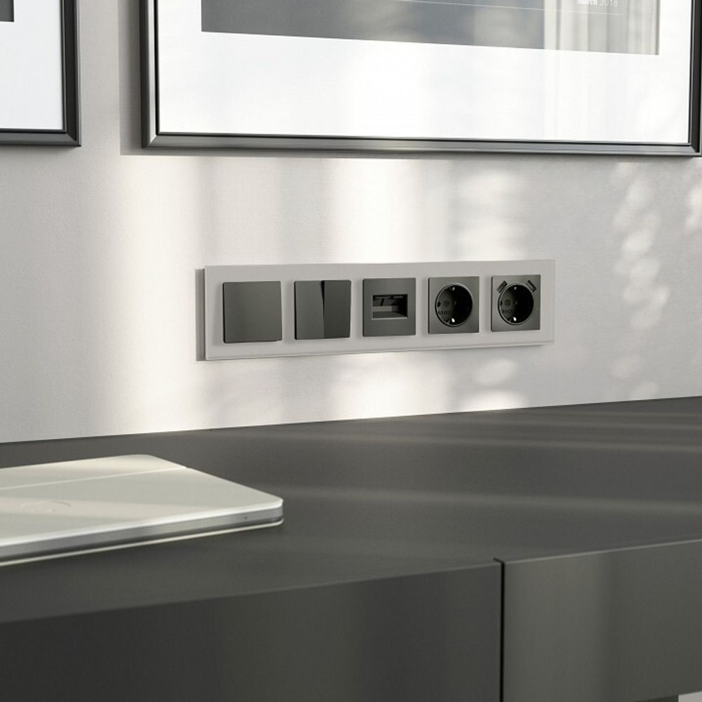 Рамка на 5 постов Werkel Senso дымчатый soft-touch W0053117