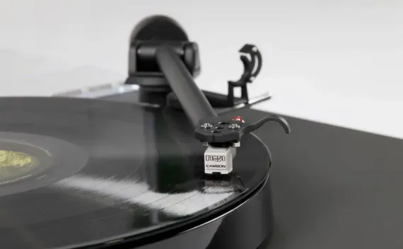 Rega Planar 1 Matte Black