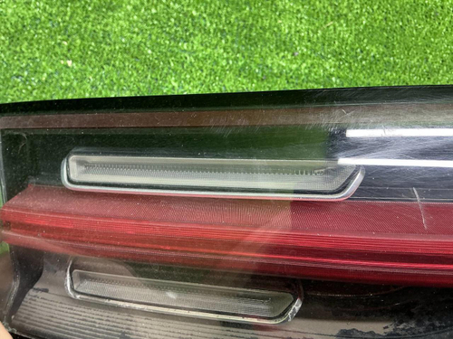 Фонарь крышки багажника Porsche Cayenne 3 (17-23)