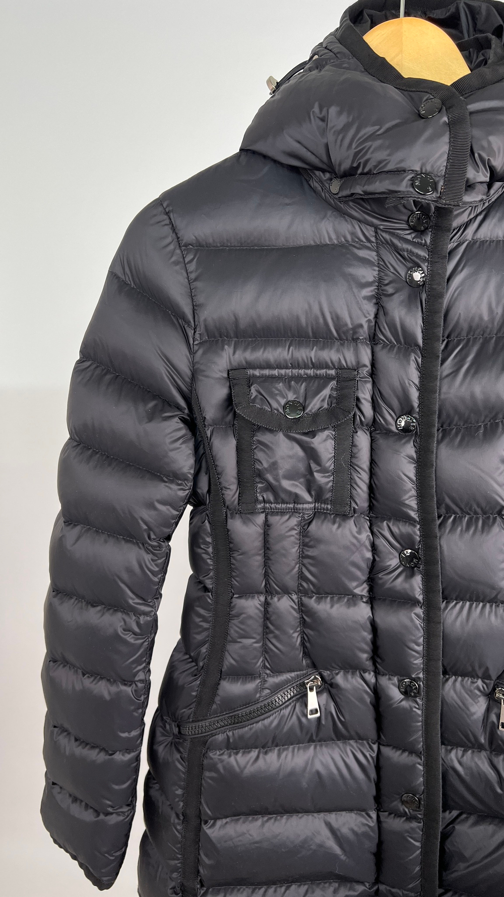 Пуховик Moncler