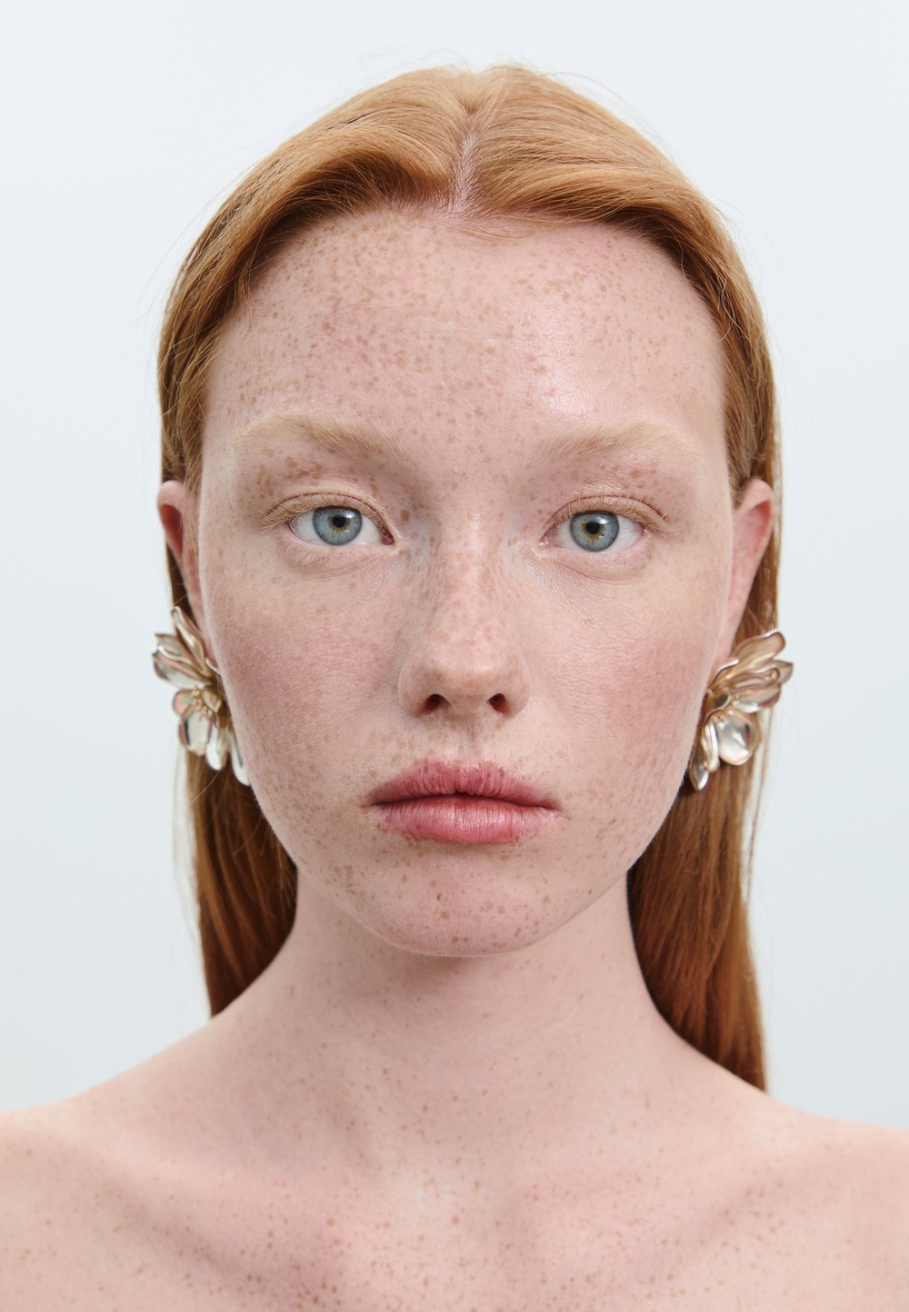 STRADIVARIUS Серьги-лепестки, экрю