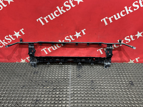 Кронштейн бампера нижний 2023г