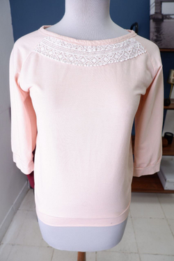 Джемпер Vis-a-vis с кружевом 44 размер