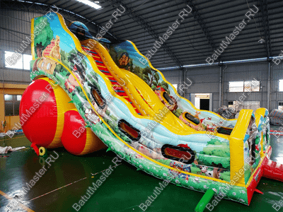 Большой надувной батут-горка "Сказочные богатыри" 13*10*10 м