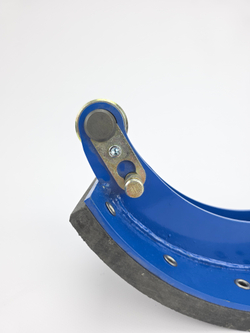 Колодка барабанного тормоза а/м КАМАЗ Компас 12 мост JAC N120 (OE: 3501B247-085WBS/ передняя/ верхняя/ сварная) (1шт.) АККОР