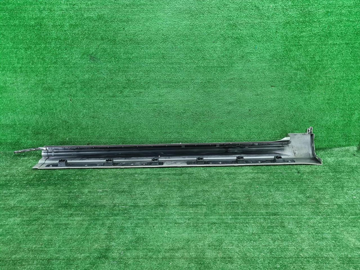 Накладка порога левая Volvo XC90 2 (2014-н.в.)