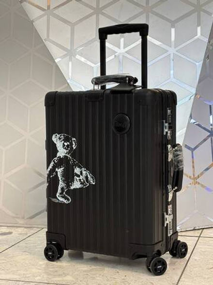 Чемодан Rimowa