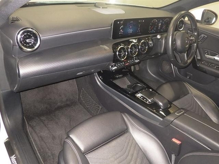 MERCEDES BENZ A CLASS A180 STYLE 2019г.