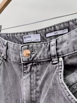 Джинсы Bershka