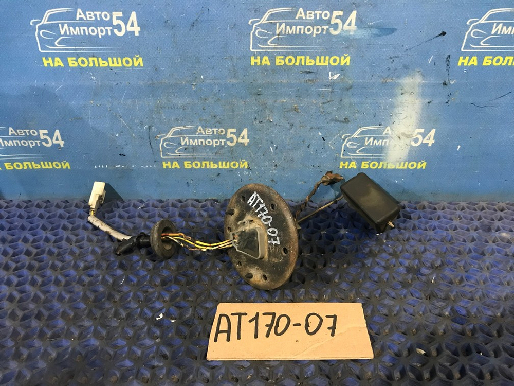 Датчик уровня топлива TOYOTA CORONA 1991