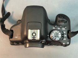 Canon 750D Kit 18-55mm IS STM 3500 кадров