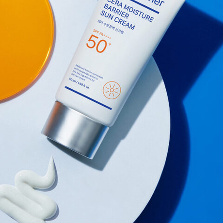 Барьерный солнцезащитный крем Real Barrier Cera Moisture Barrier Sun Cream SPF50+ PA++++, 50мл.