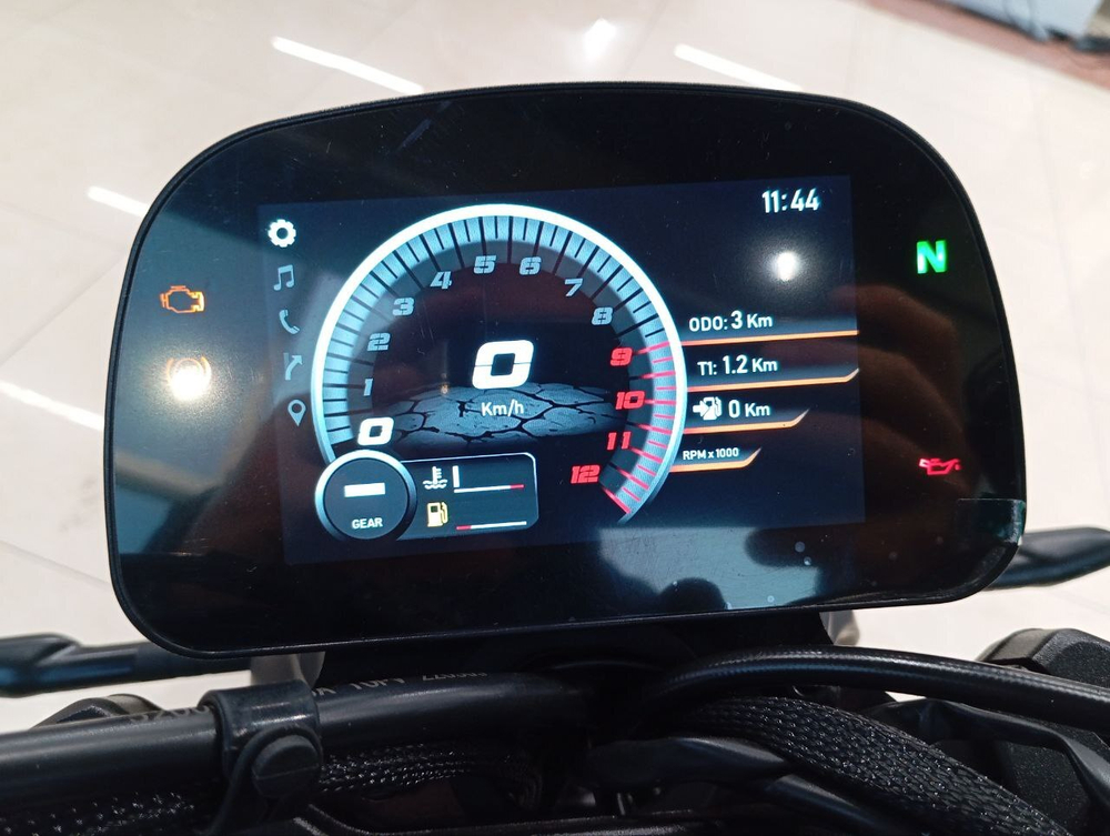 Мотоцикл Moto Morini SEIEMMEZZO STR