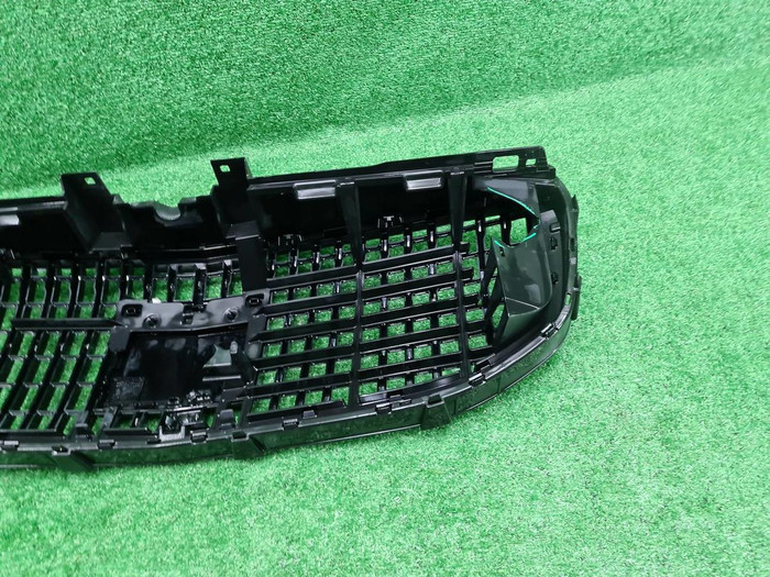 Решетка радиатора Mercedes GLS X167 19-23 Maybach