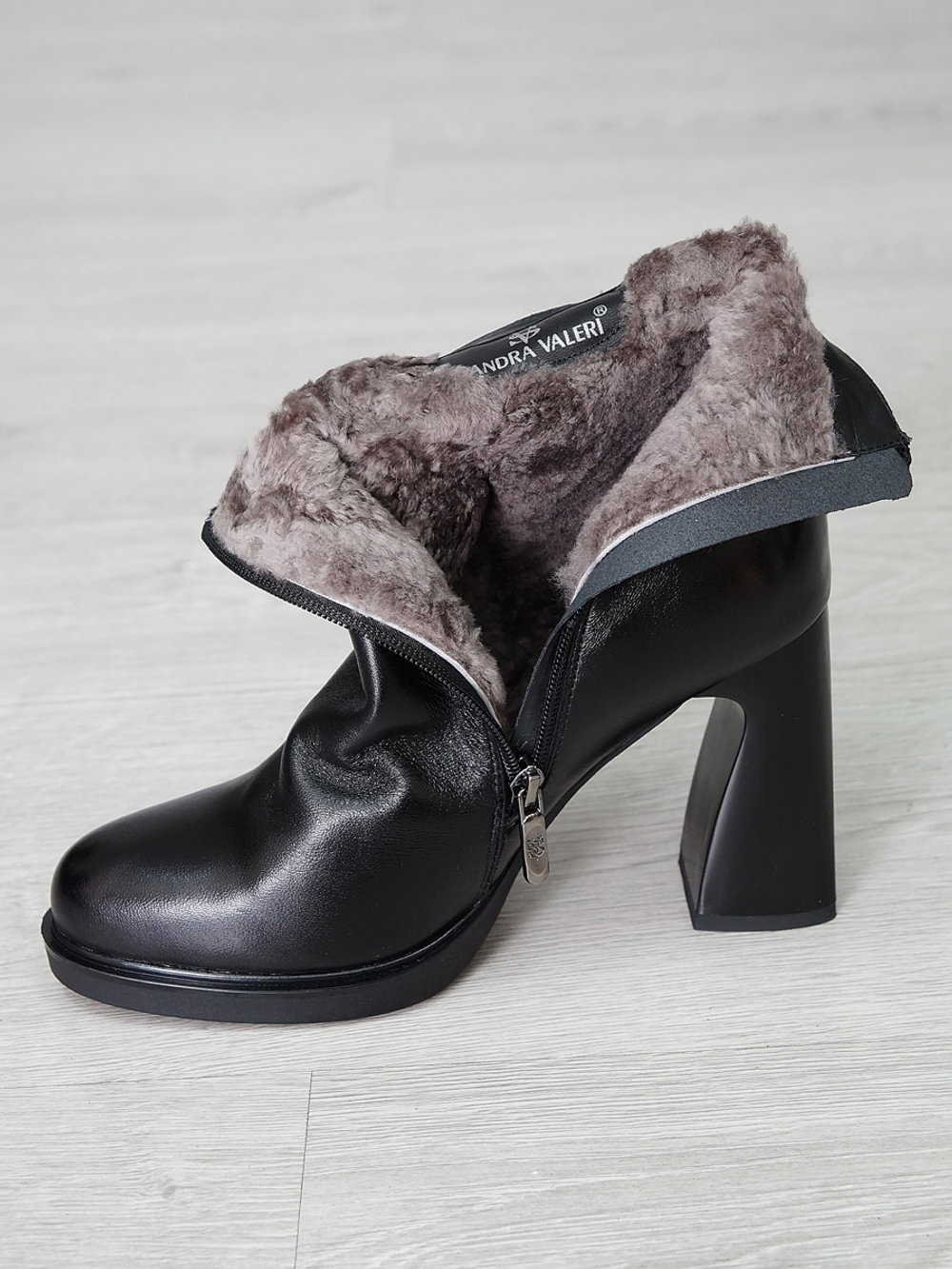 Полусапожки женские зимние