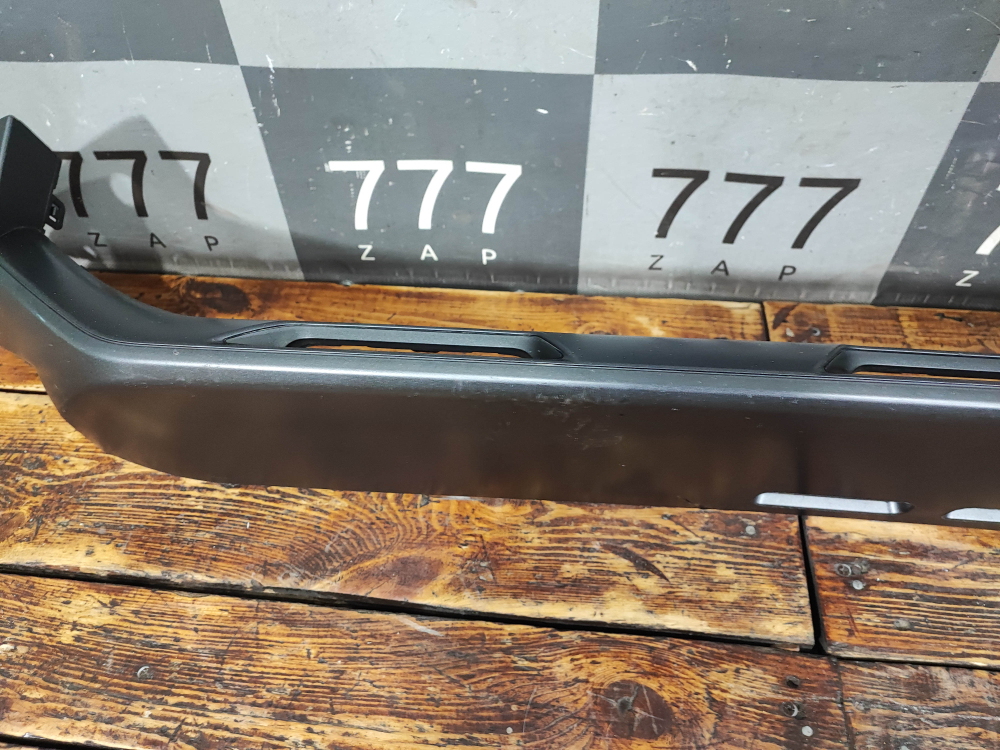 Накладка переднего бампера GAC GS8 2 21-нв Б/У Оригинал 7105029DRS0200B79