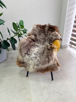 Шкура коврик меховой прикроватный овчина, 120х65 см.