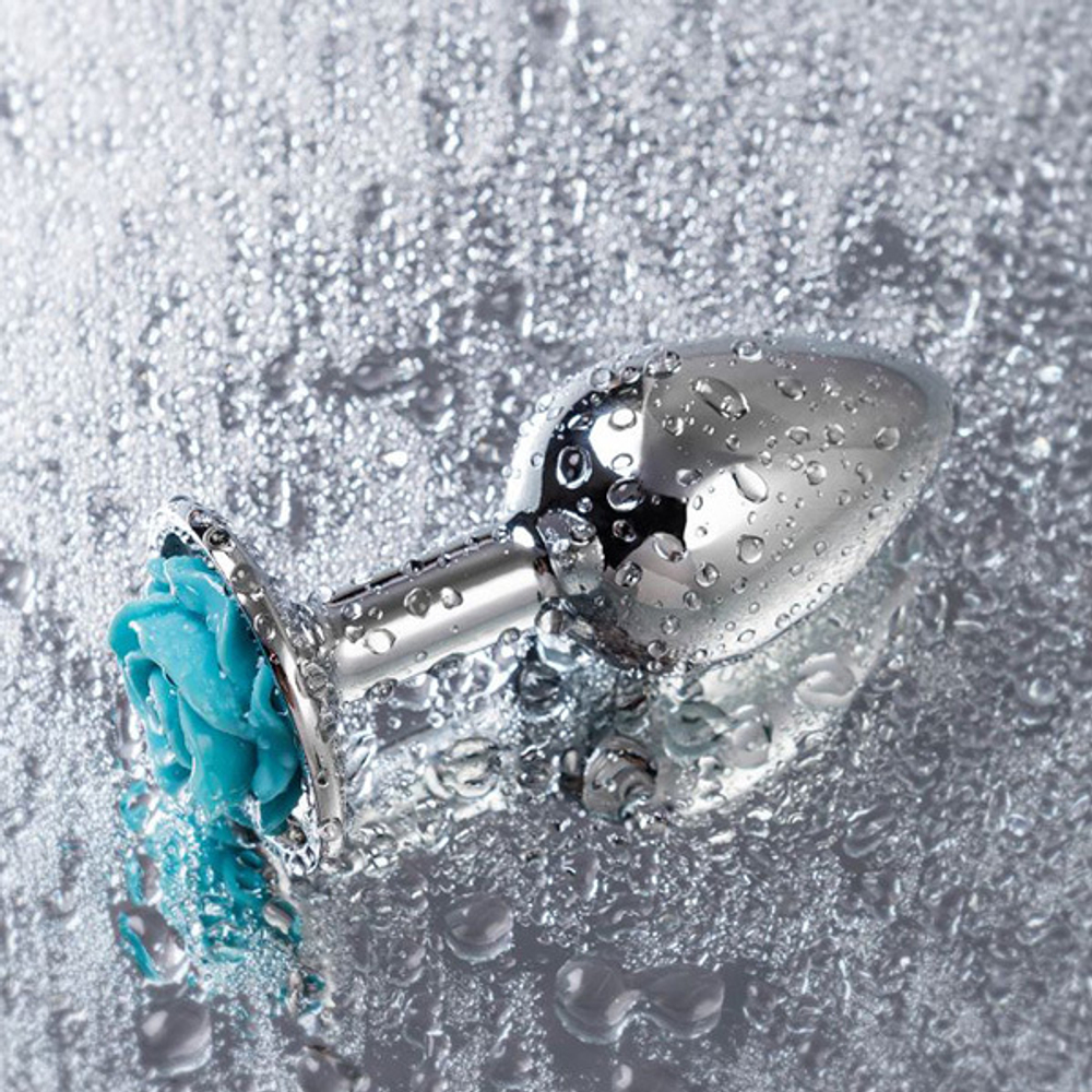 Серебристая анальная втулка с голубой розочкой 8см ToyFa Metal 717009-14