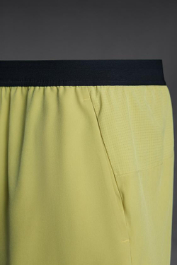 ZARA БАЗОВЫЕ СПОРТИВНЫЕ ШОРТЫ, ЦВЕТ ОЛИВКОВОГО МАСЛА