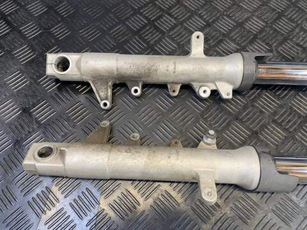 Перья вилки Suzuki GSR400 (GK7DA) (дефект)