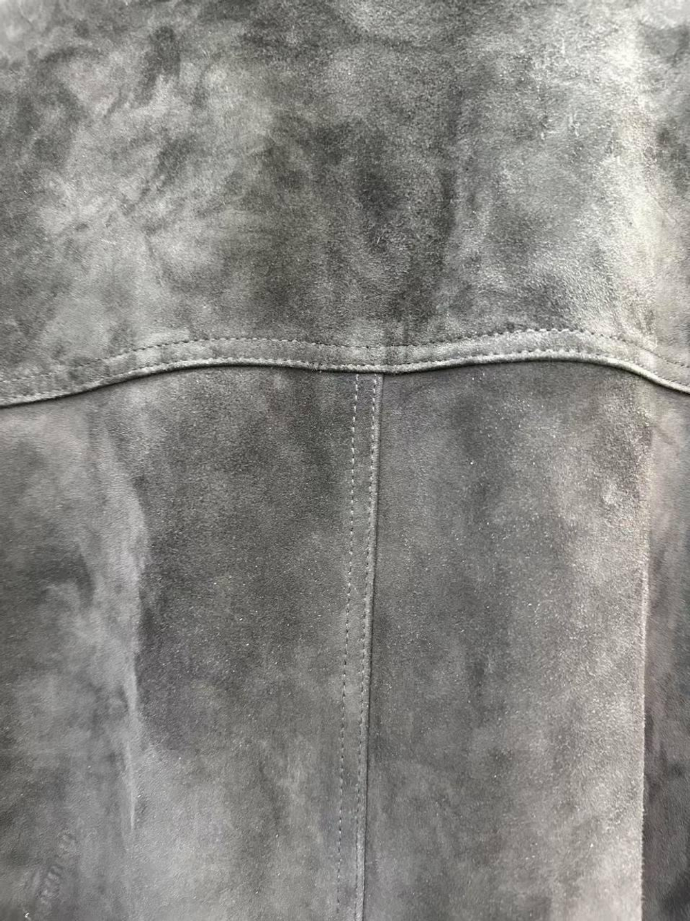 Бомбер из замши а цвете «Dark gray”