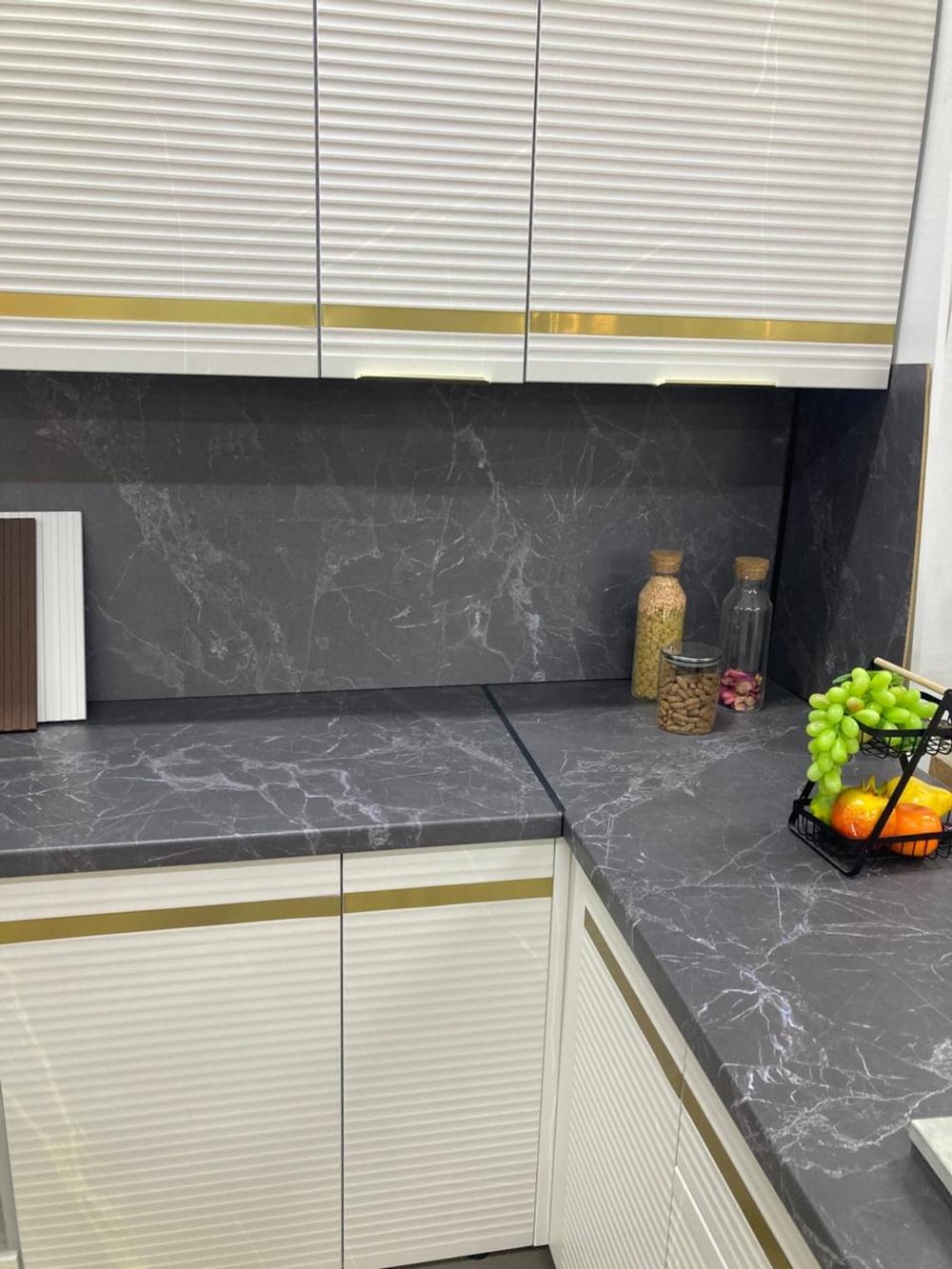 Столешница Мрамор марквина серый 4 кат 3050*600*40 \694\