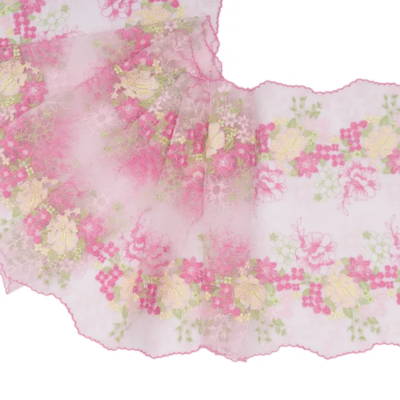 Вышивка на сетке розовая/цветочная 24 см