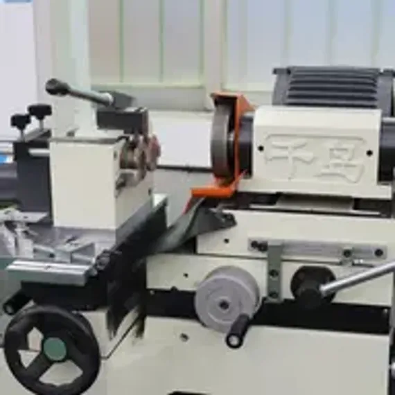 Круглошлифовальный станок GD-02B