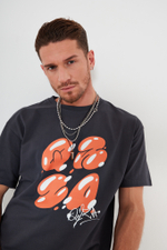 Футболка Q2ZA - "Red tag"