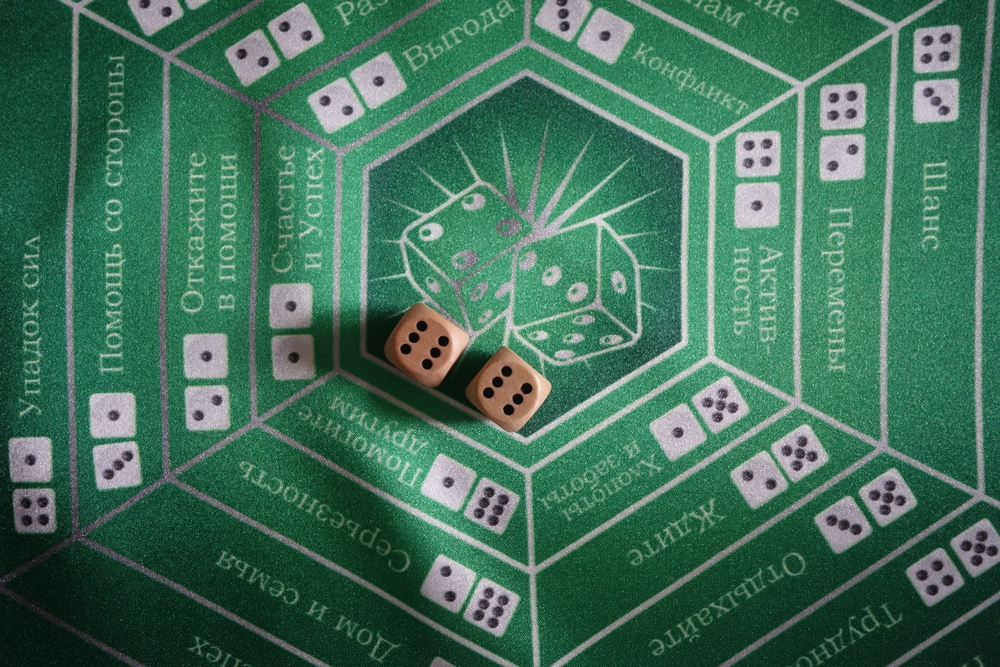 Комплект Скатерть Предсказание Игральные кости + 2 Игральные кости