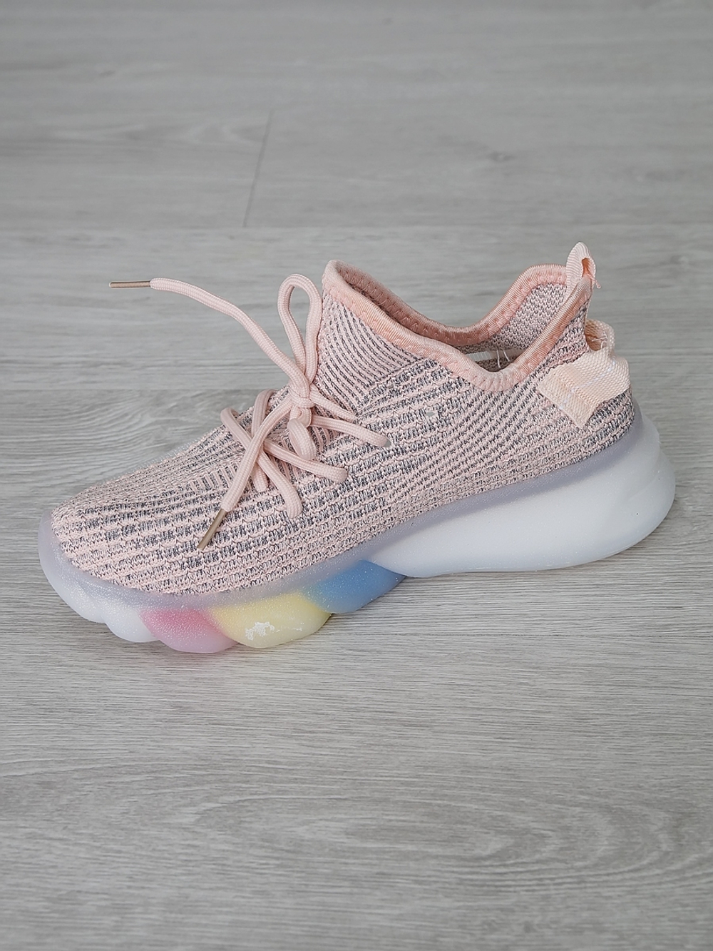 Кроссовки женские летние