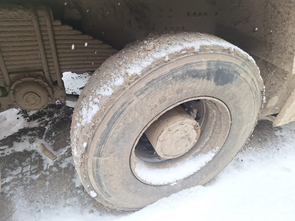 Shacman (Shaanxi) SX* 6x4 Седельный тягач SX42584V324 (Дизельный, 11,6 л, 423 л.с., МТ)