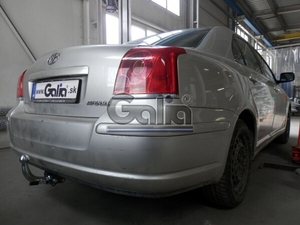 Фаркоп оцинкованный Galia T066C для Toyota Avensis седан/лифтбек 2003-2009(паспорт и сертификат в комплекте)(без электрики)