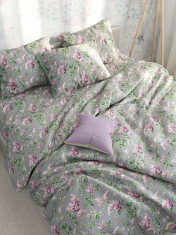 Постельное белье Сказка "Сирень" семейное Наволочка 50х70 см 2 шт Простынь 240х215 см Пододеяльник 145х215 см(2шт) , перкаль