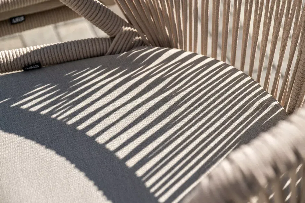 "Венето" обеденная группа на 6 персон со стульями "Милан", каркас белый, роуп бежевый