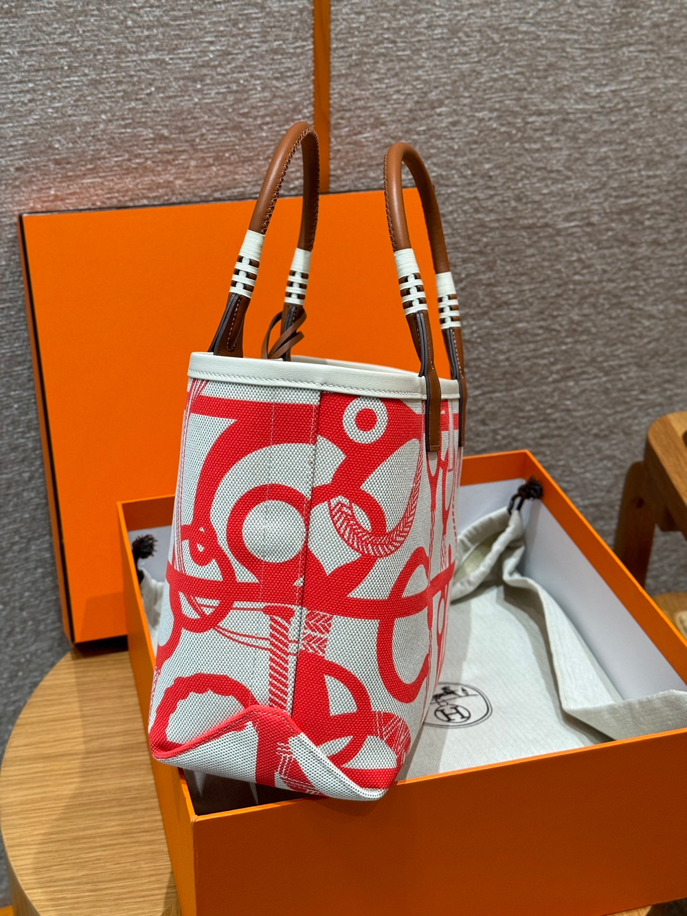 Hermes Steeple 28 cm