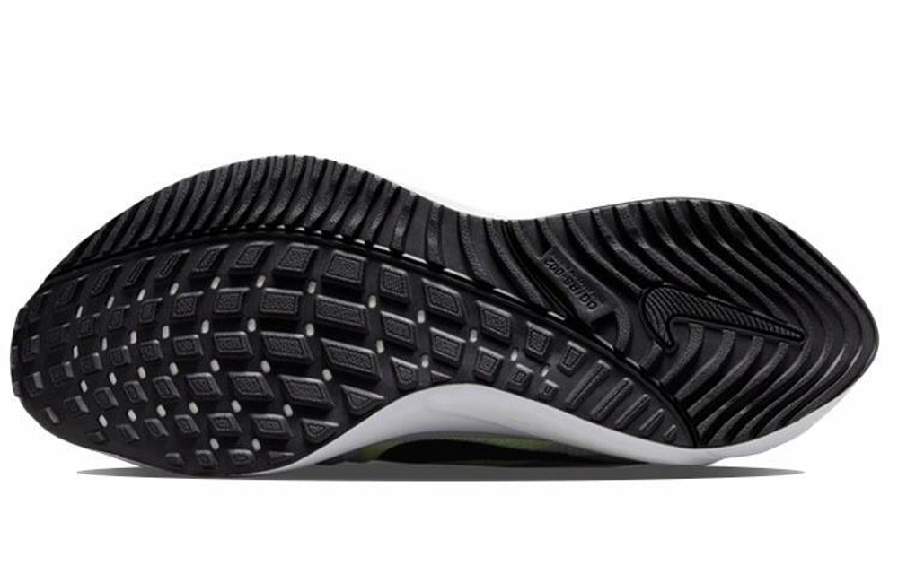 Кроссовки Nike Air Zoom Vomero 16