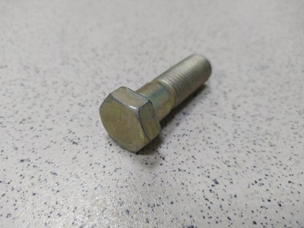 Болт 310235-П29