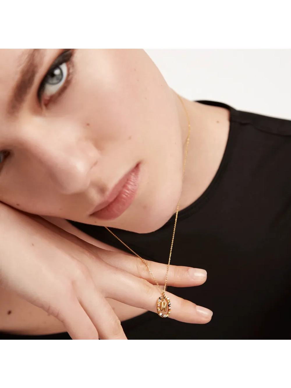 Колье женское PDPaola Буква M серебро 925 пробы покрытое золотом 750 пробы CO01-272-U