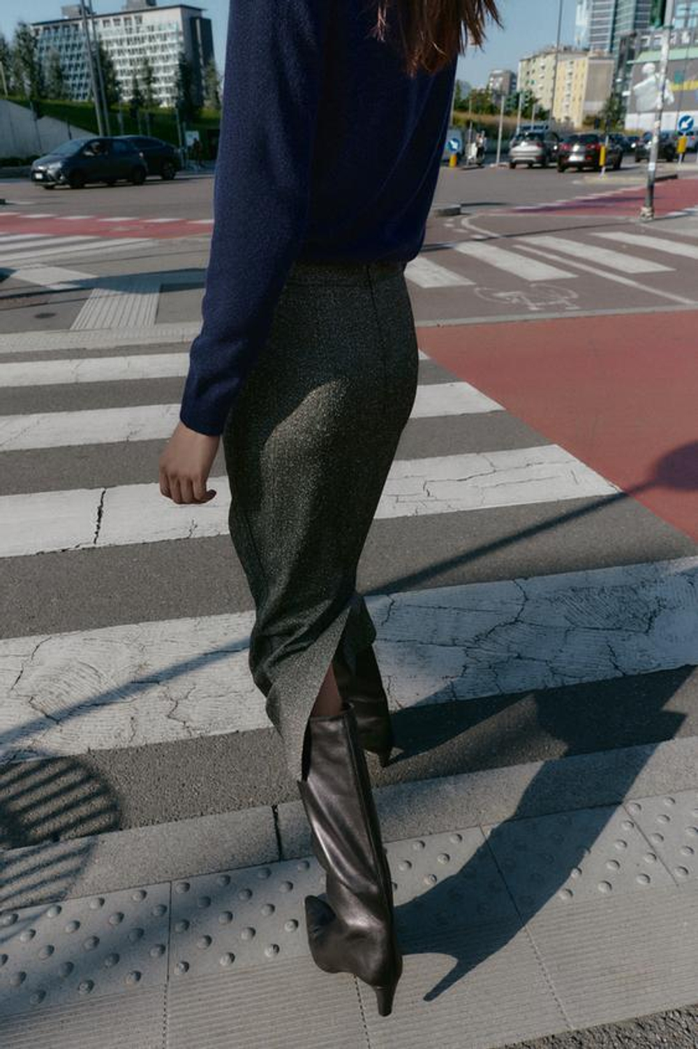 ZARA ЮБКА-КАРАНДАШ МИДИ С ЭФФЕКТОМ ЖАТКИ, СЕРЫЙ МЕЛАНЖ