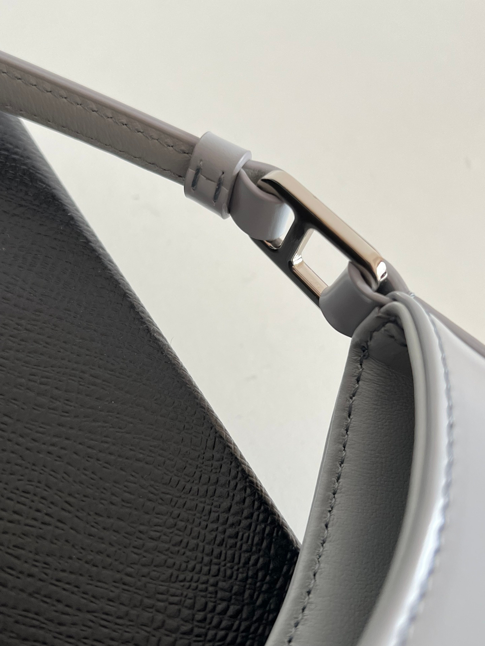 Prada Cleo 27 cm