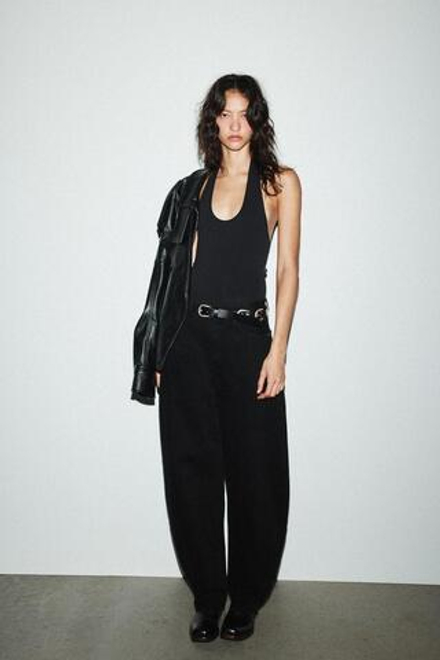 ZARA БЕСШОВНОЕ БОДИ С ГОРЛОВИНОЙ ХАЛТЕР, ЧЕРНЫЙ