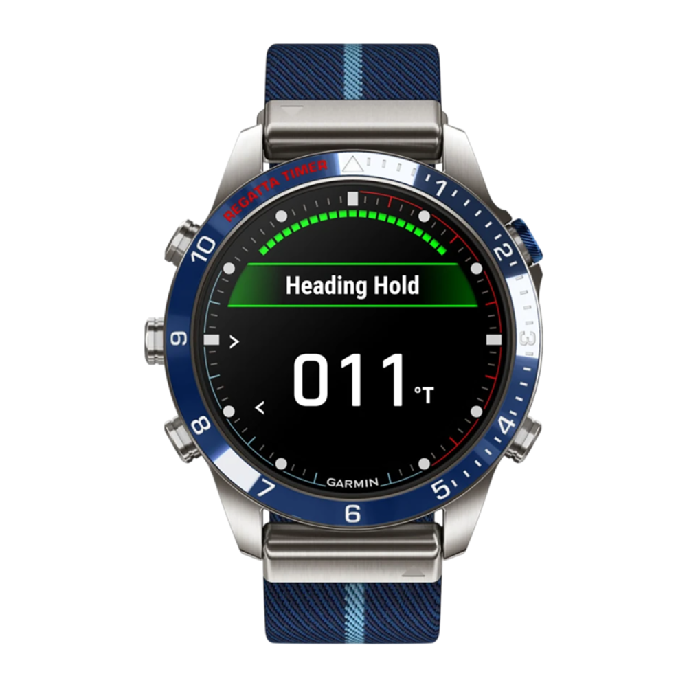 Спортивные часы Garmin MARQ Captain (Gen 2), тёмно-синий нейлоновый ремешок, тёмно-синий силиконовый ремешок Безель из титана и керамики, корпус из титана, AMOLED-дисплей с куполообразным сапфировым стеклом. Нейлоновый ремешок жаккардового переплетения и