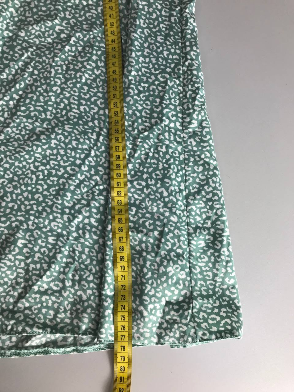 Юбка легкая и практичная, визуально 44 размер