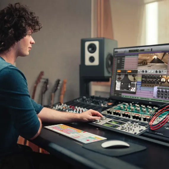 Universal Audio Apollo x8 Gen 2 Studio+ Edition Silver