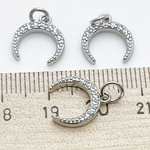 Подвеска Лунница, родиевое покрытие, фианиты, размер 11*13 мм, цена за 1 шт