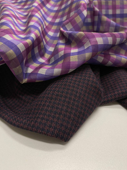 Костюмно-плательная смесовая шерсть со льном и шелком (Ermenegildo Zegna, 55%шерсть/30%лен/15%шелк, Бордово-синяя мелкая гусиная лапка, 150, 238 гр/м2)