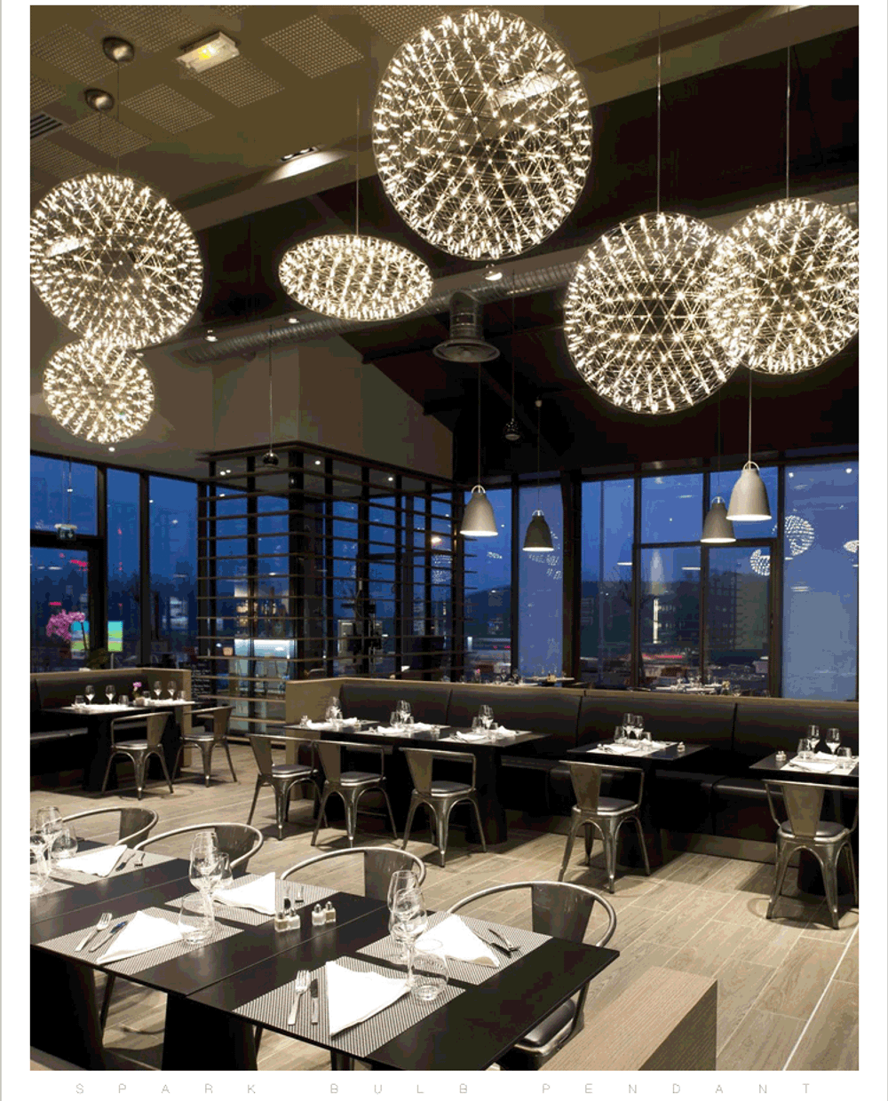 Pendant design lamp  Raimond by Moooi (Gold,  D 89 cm)