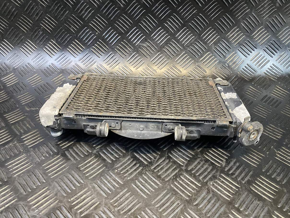 Радиатор Yamaha TDM900 RN08 2002
